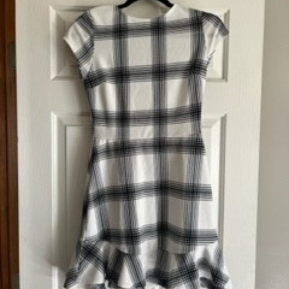 Dress  Aqua.  Black and White